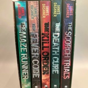 The Maze Runner by James Dashner 5 book complete series paperback